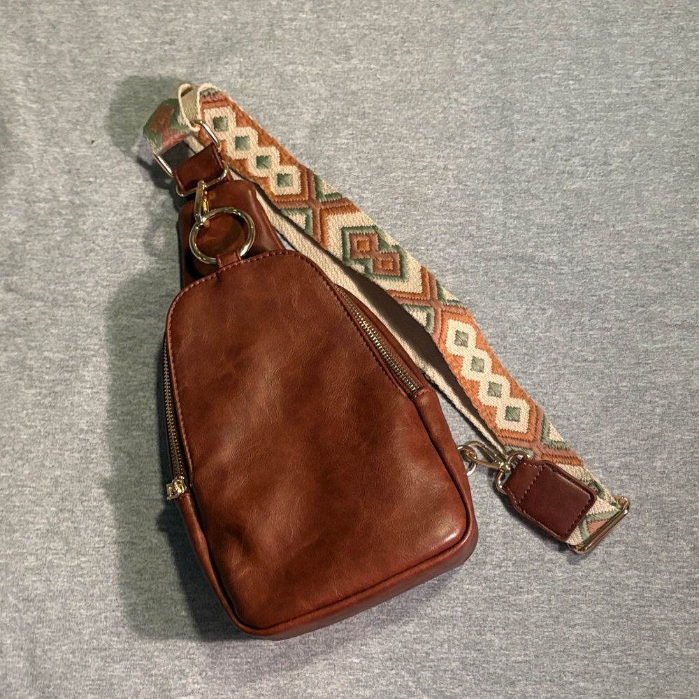 Brown Leather Crossbody Bag with Patterned Strap